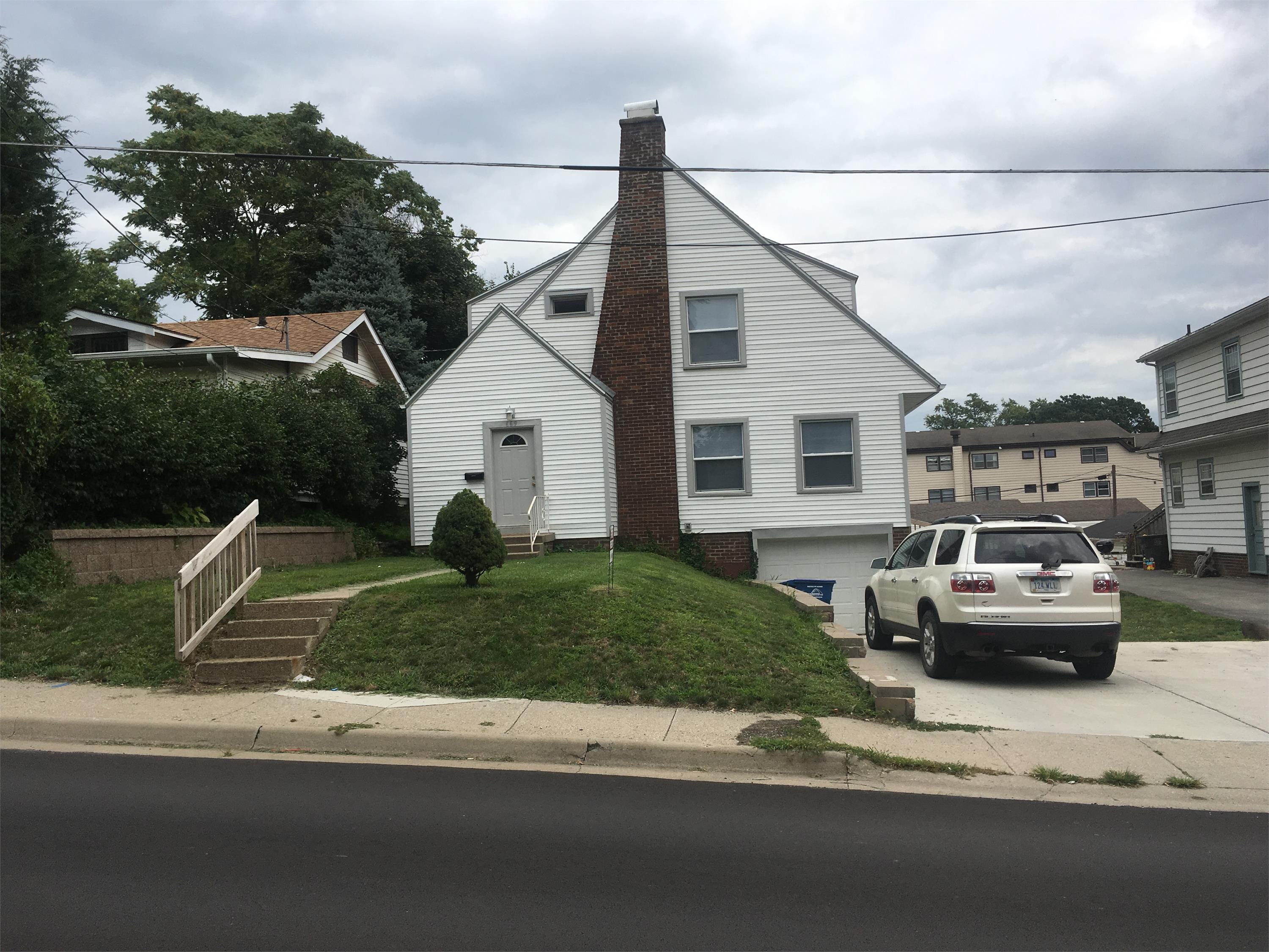 669 31st Street - Middle Garage